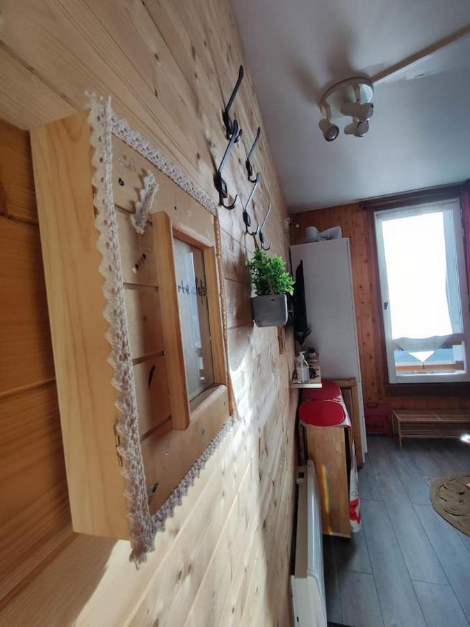 Le Petit Nid Rouge Apartment Ustou Exterior photo
